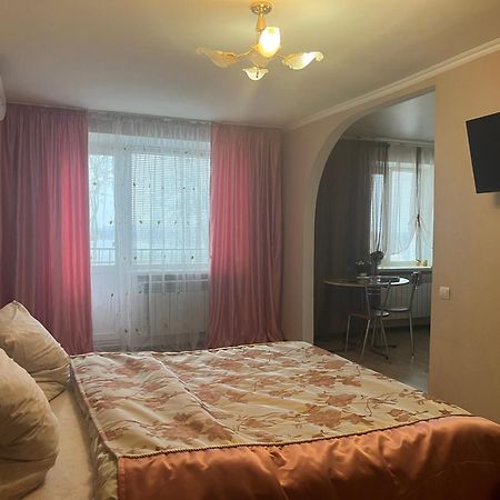 Apartment On Artyleriiska 2 With River View ムィコラーイウ エクステリア 写真